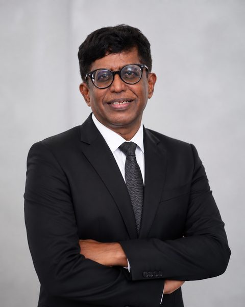 CA Rajendra Vasant Kadrekar, Senior Partner at Sawant & Kadrekar LLP